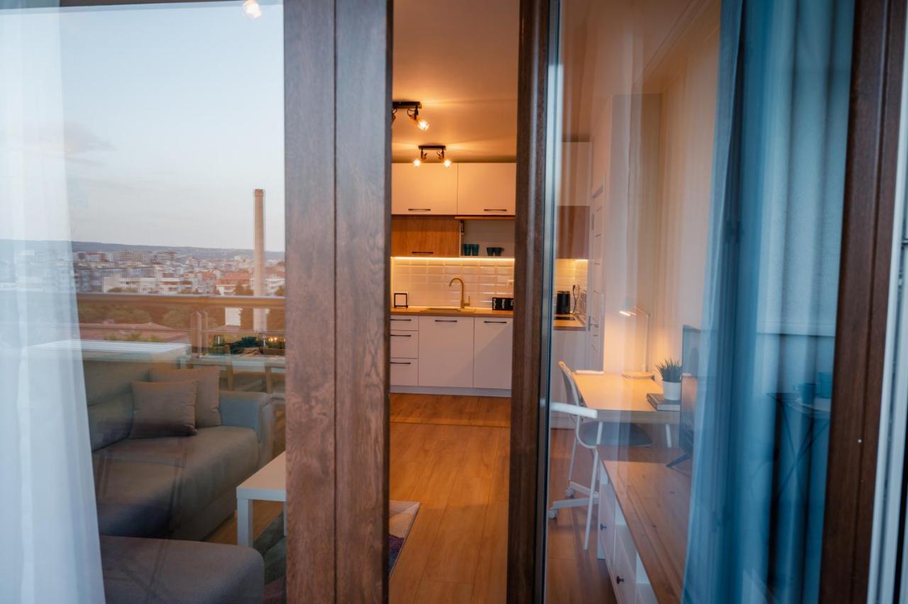 Emerald Suite With Private Parking Varna Eksteriør billede